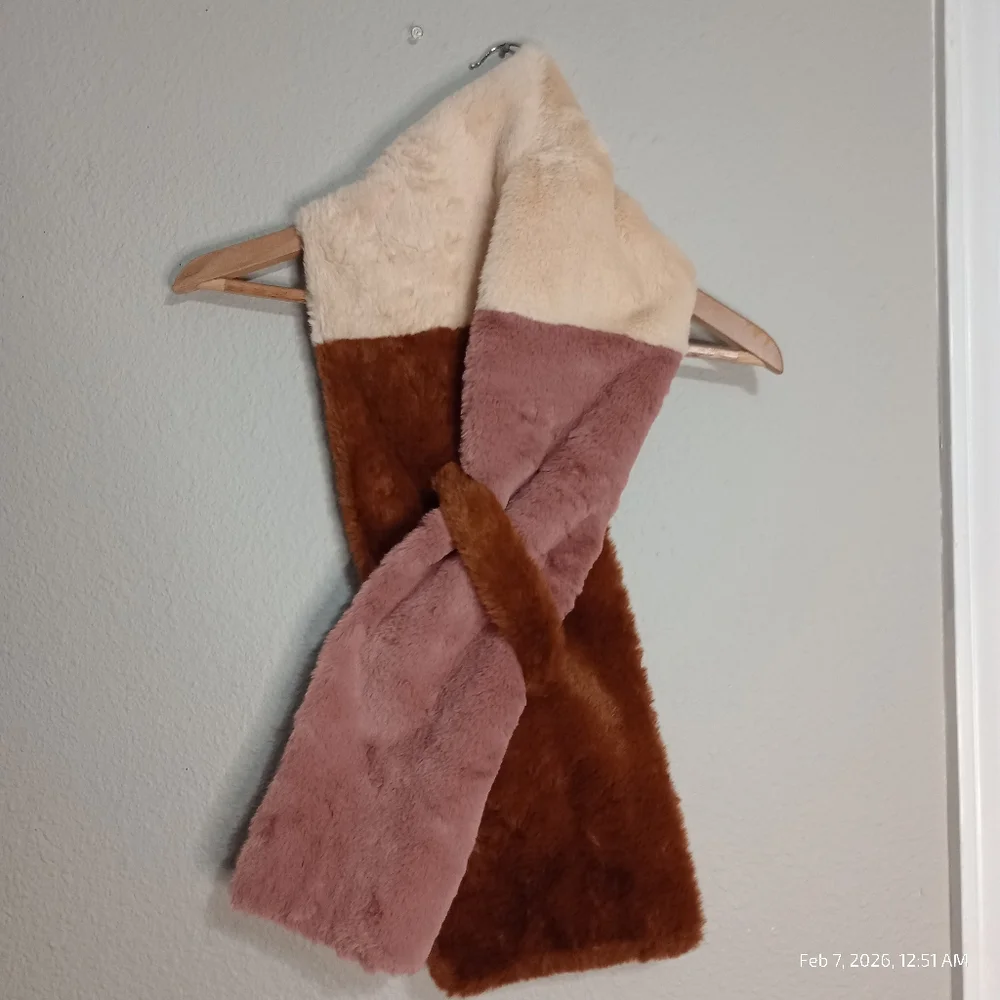 Avec Les Filles Colorblock Faux Fur Scarf